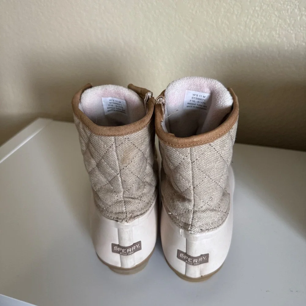Sperry Saltwater Quilted Canvas Duck Boots‎ Ivory Beige STS99071 Womens 11 M